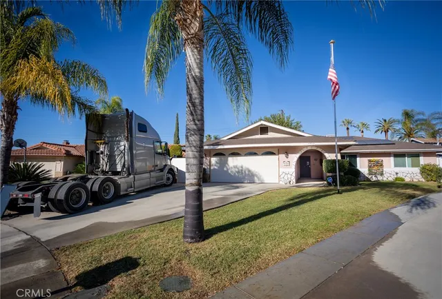 $435,500 | 41940 Stonecliff Way, Hemet, CA 92544