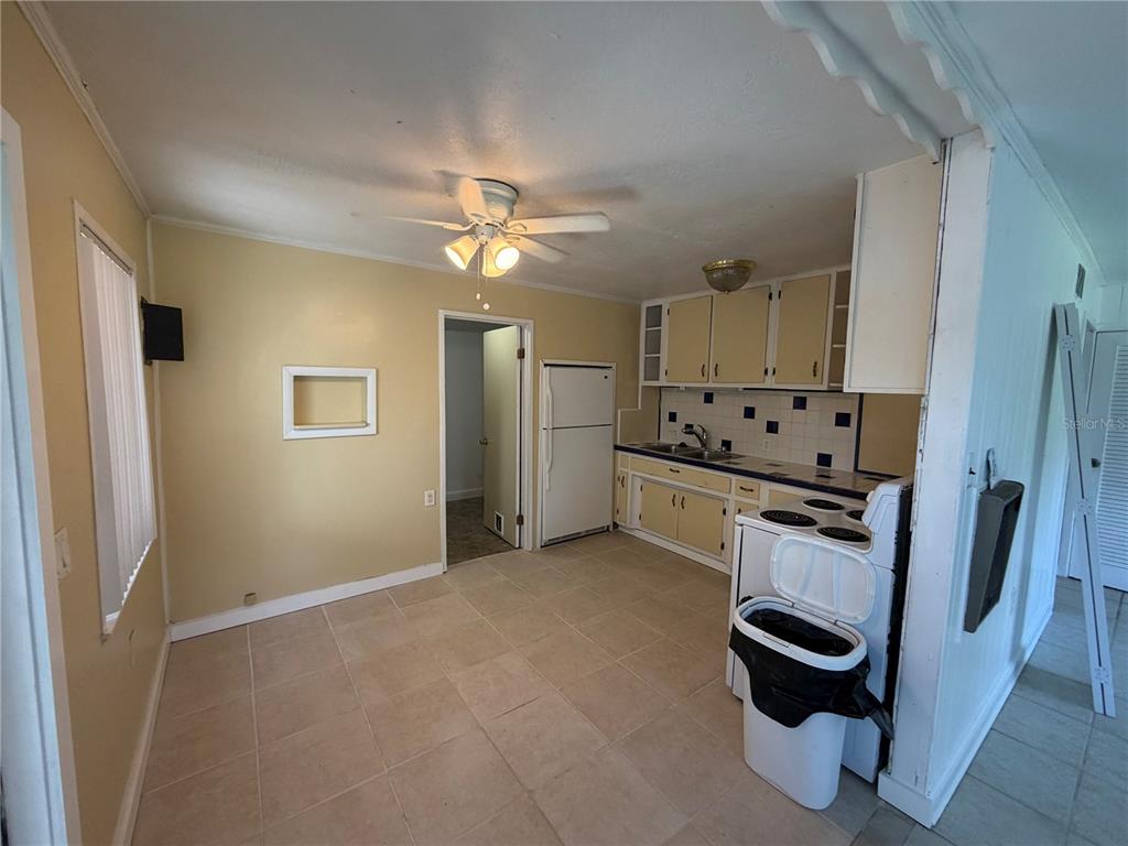 504 5th Street Valrico, FL 33594 - Photo 2 of 7