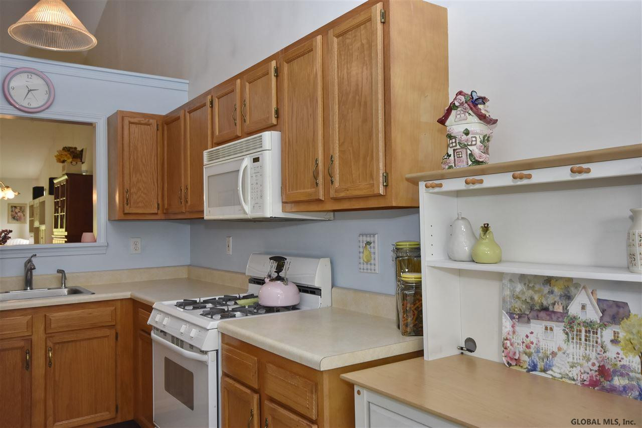 106 Harvard Road Colonie, NY 12189 - Photo 12 of 31 Photo 12