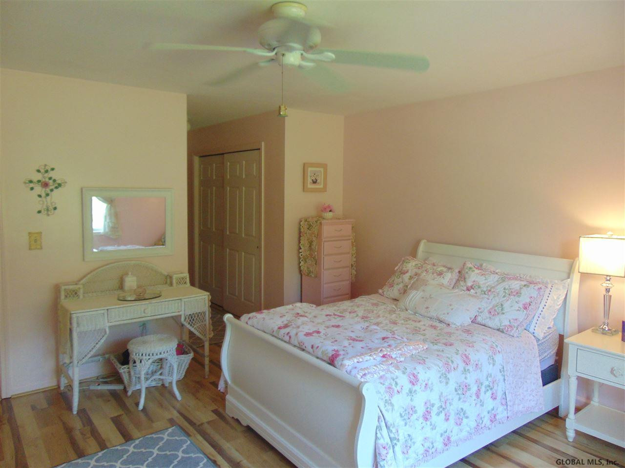 106 Harvard Road Colonie, NY 12189 - Photo 23 of 31 Photo 23
