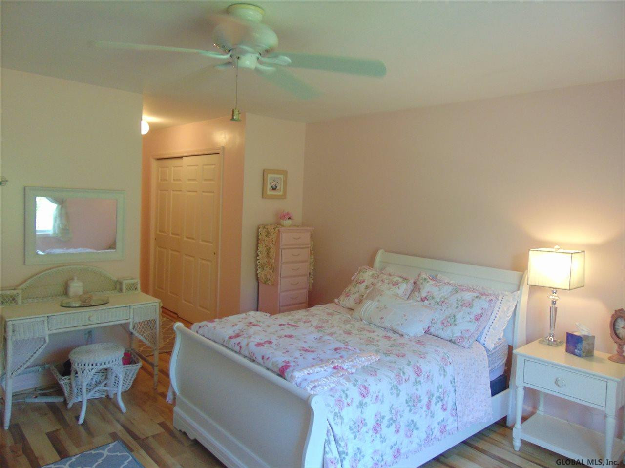 106 Harvard Road Colonie, NY 12189 - Photo 24 of 31 Photo 24