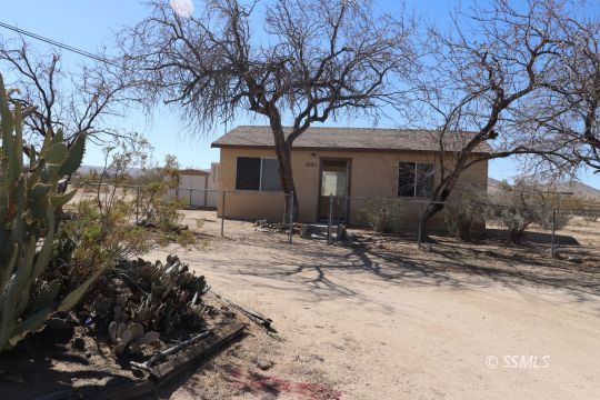 1061 South Richmond Road Ridgecrest, CA 93555 - Photo 2 of 24