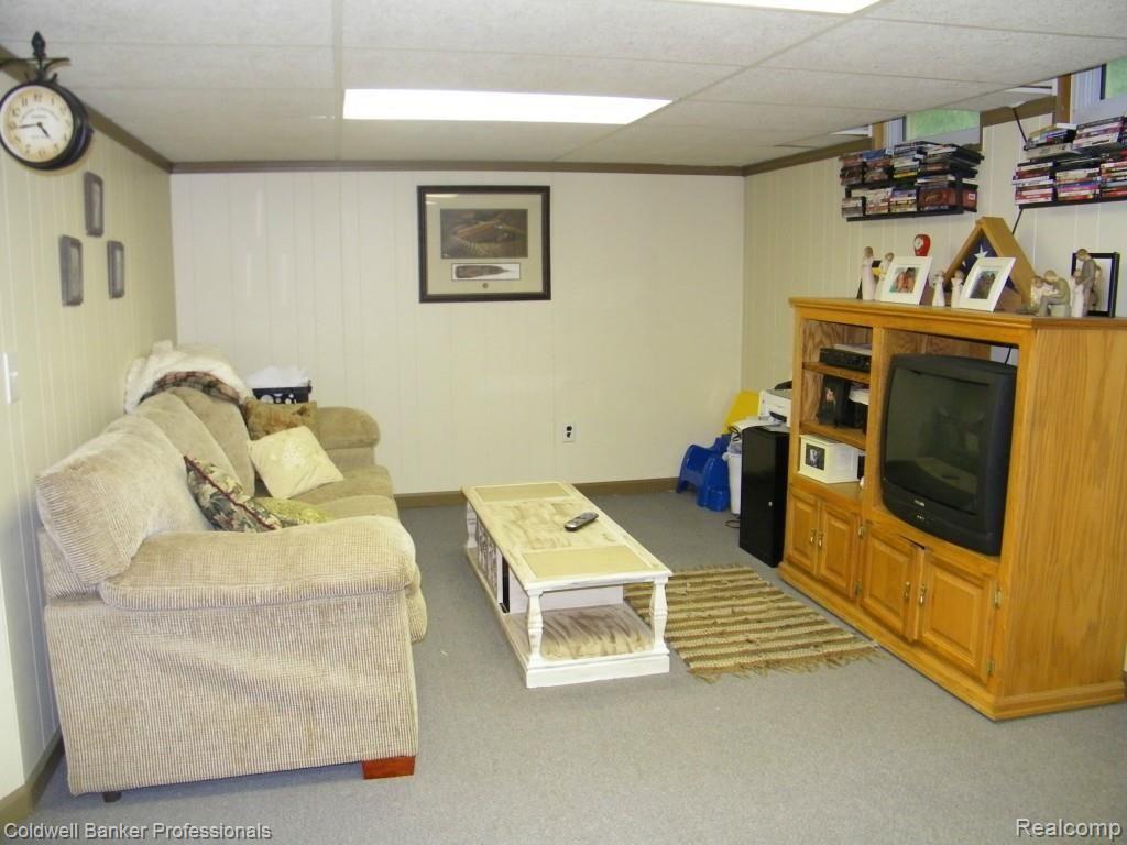366 Davis Lake Road Lapeer, MI 48446 - Photo 31 of 31 100_5507.jpg