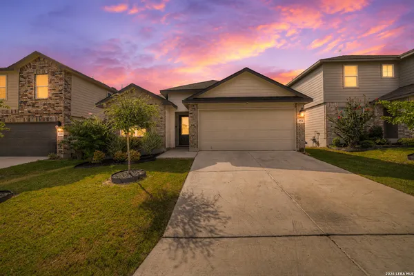 $286,900 | 952 Brown Thrasher, San Antonio, TX 78253