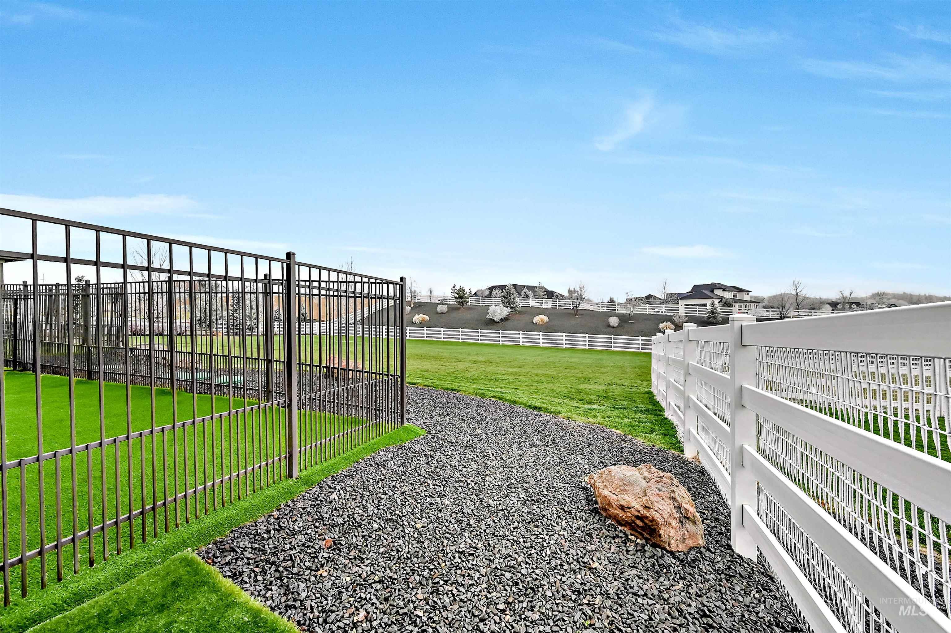 14964 Mortensen Court Caldwell, ID 83607 - Photo 36 of 38 View of yard