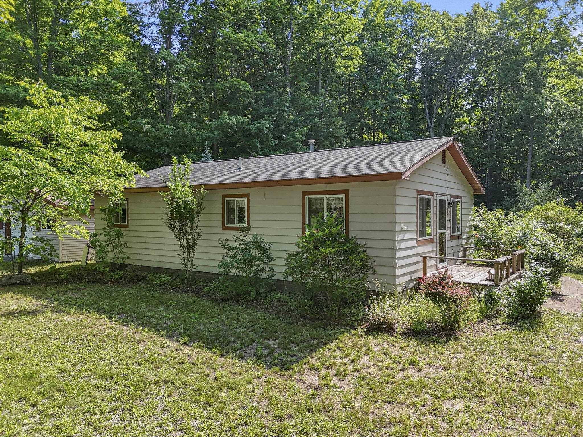 5135 Kast Road Benzonia, MI 49616 - Photo 1 of 45 1947767-1b13741f-4093-496a-9495-d14be5b8ad32.JPG