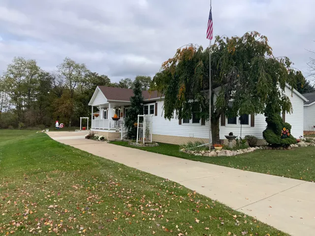 $150,000 | 1559 Larkmore Lane, Grass Lake, MI 49240