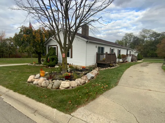 $150,000 | 1559 Larkmore Lane, Grass Lake, MI 49240