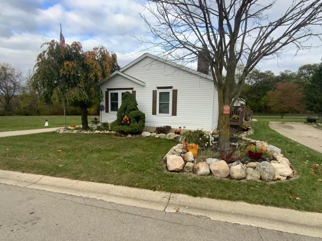 $150,000 | 1559 Larkmore Lane, Grass Lake, MI 49240