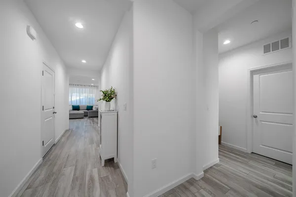 $469,000 | 1437 Las Rosas Avenue, Clovis, CA 93619