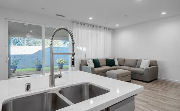 $469,000 | 1437 Las Rosas Avenue, Clovis, CA 93619