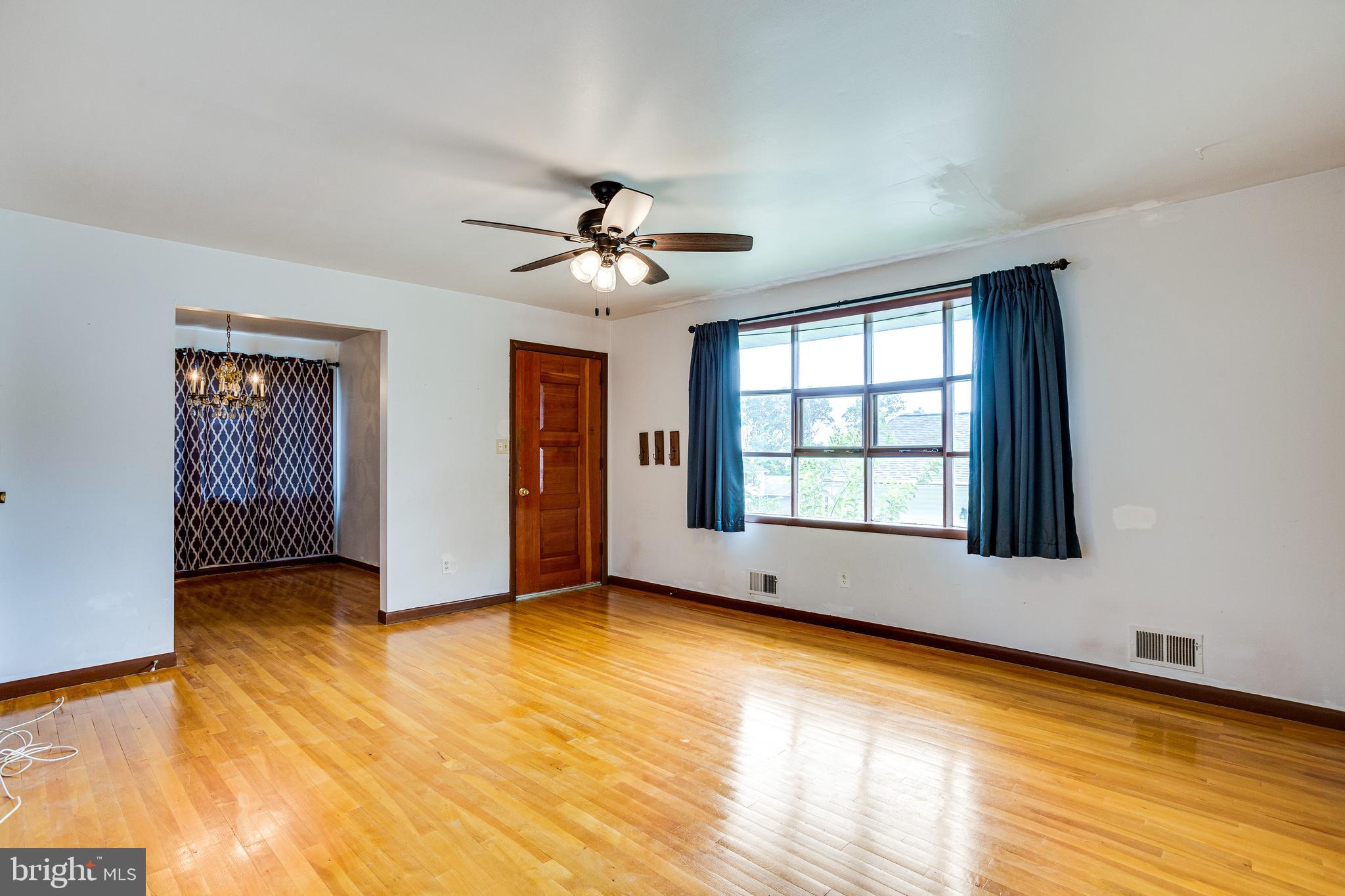 3303 Upton Road Parkville, MD 21234 - Photo 5 of 38 Gallery Image 5