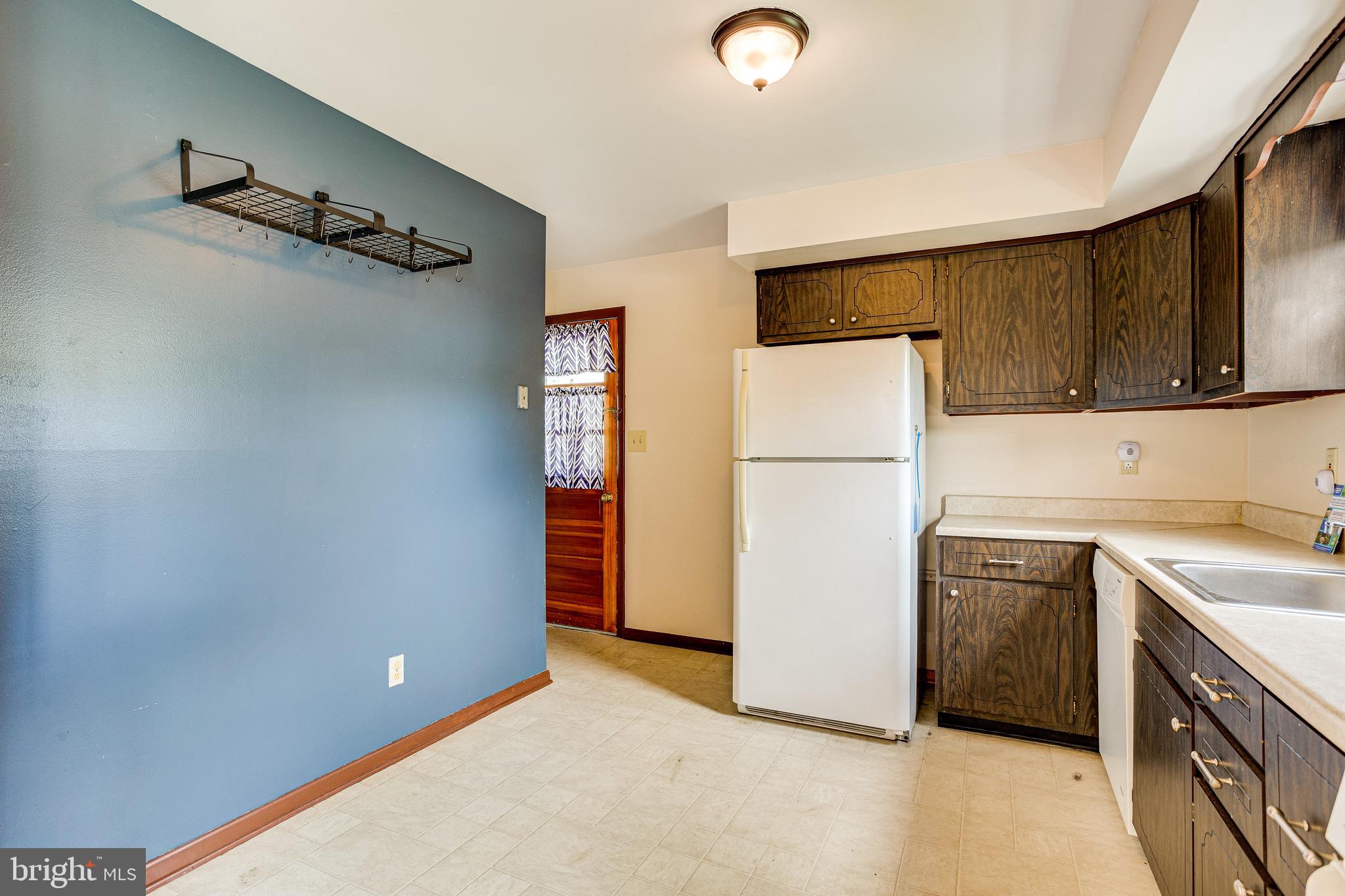 3303 Upton Road Parkville, MD 21234 - Photo 8 of 38 Gallery Image 8