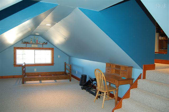 12189 Minx Road Temperance, MI 48182 - Photo 17 of 19 Bedroom