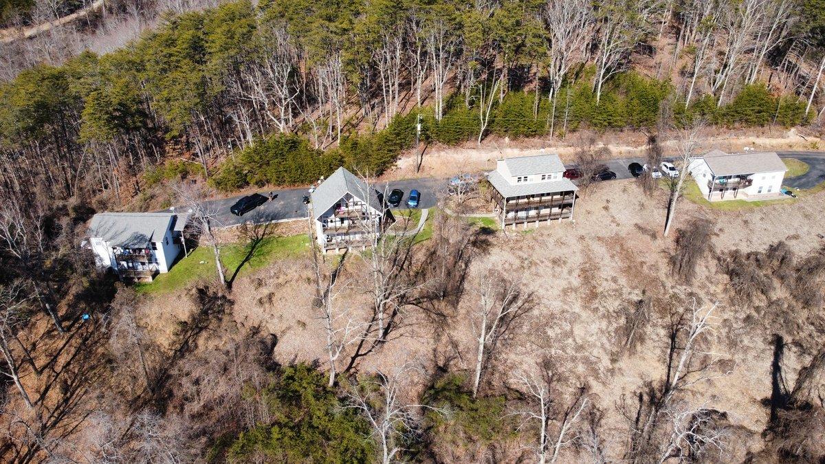 622 North Cunningham Road Seymour, TN 37865 - Photo 1 of 9 1