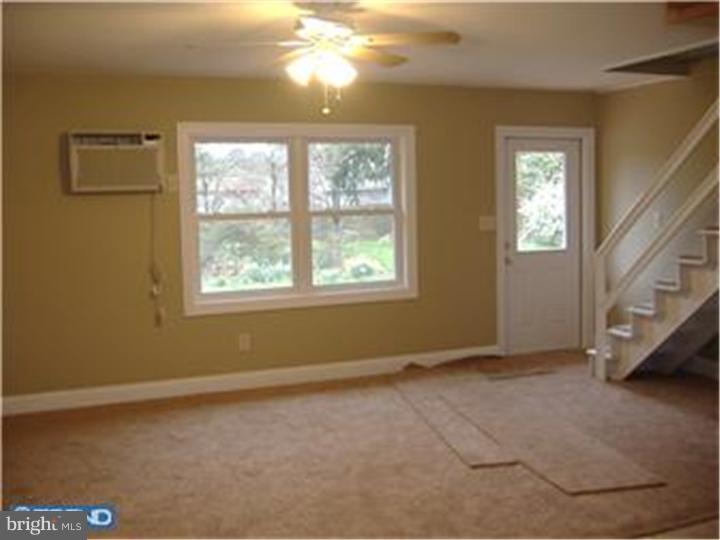 14 Goodrock Road Levittown, PA 19057 - Photo 3 of 19 Living Room