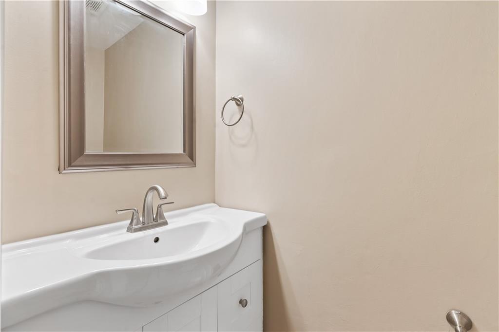 102 Moonlight Court Monroeville, PA 15146 - Photo 21 of 32