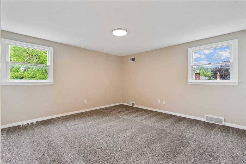 102 Moonlight Court Monroeville, PA 15146 - Photo 23 of 32