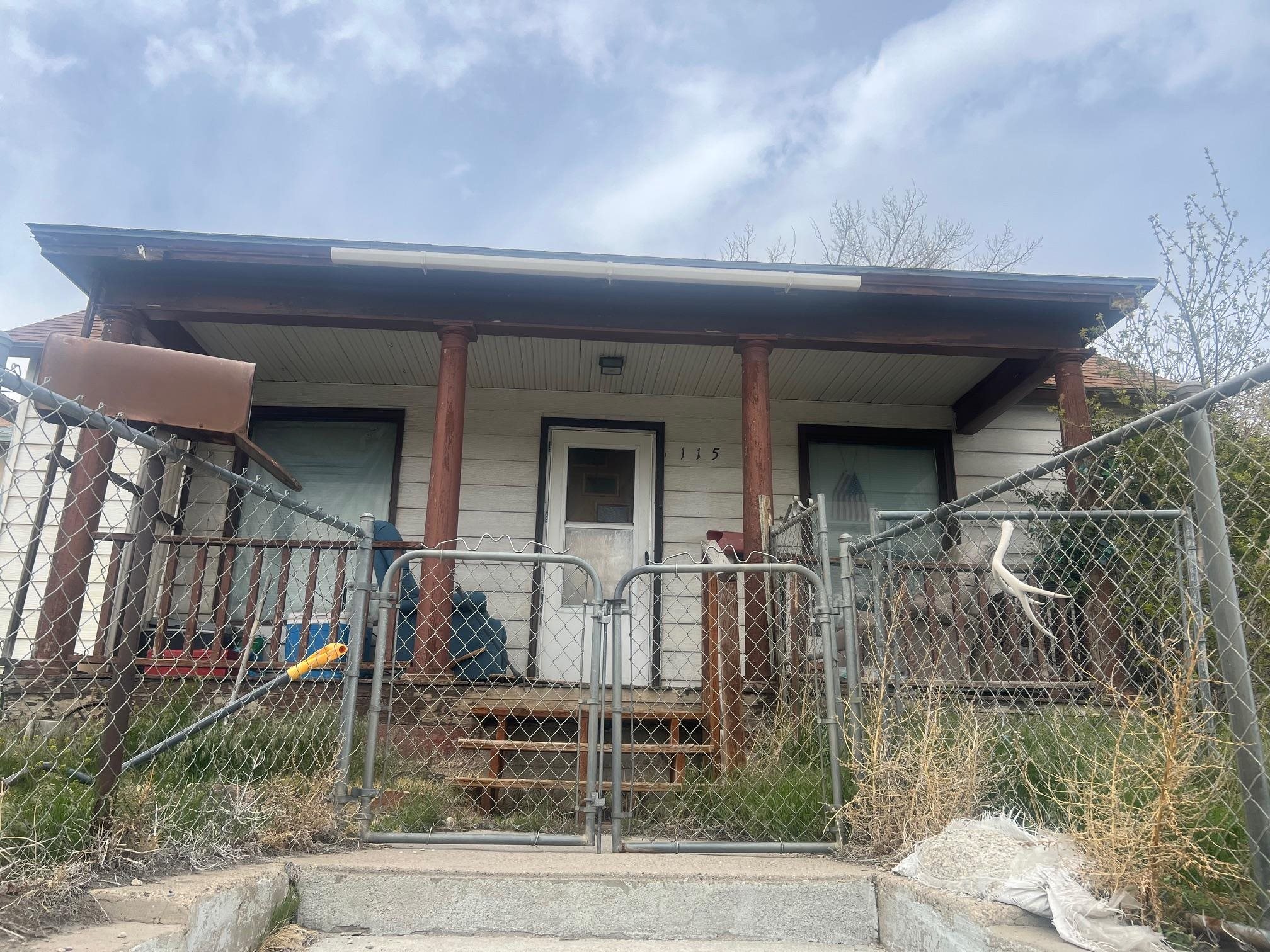 115 East Cedar Street Rawlins, WY 82301 - Photo 2 of 6
