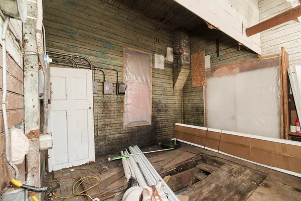 $174,900 | 221 5th Street, Manistee, MI 49660