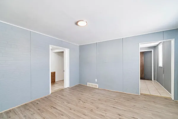 $174,900 | 221 5th Street, Manistee, MI 49660