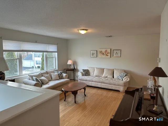 $400,000 | 18 Kristen Court, East Haven, CT 06513