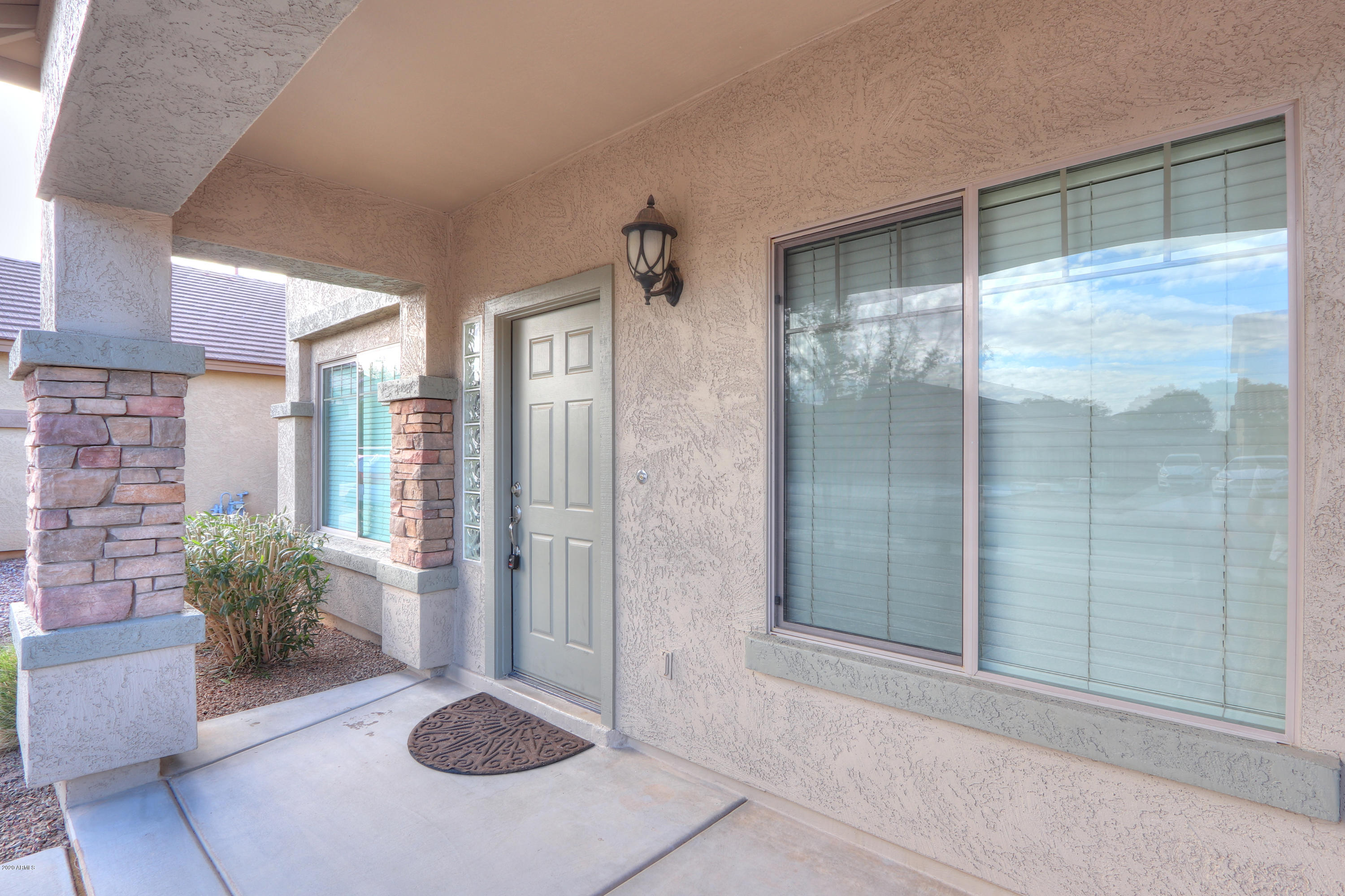 44590 Rhinestone Road Maricopa, AZ 85139 - Photo 3 of 52 05