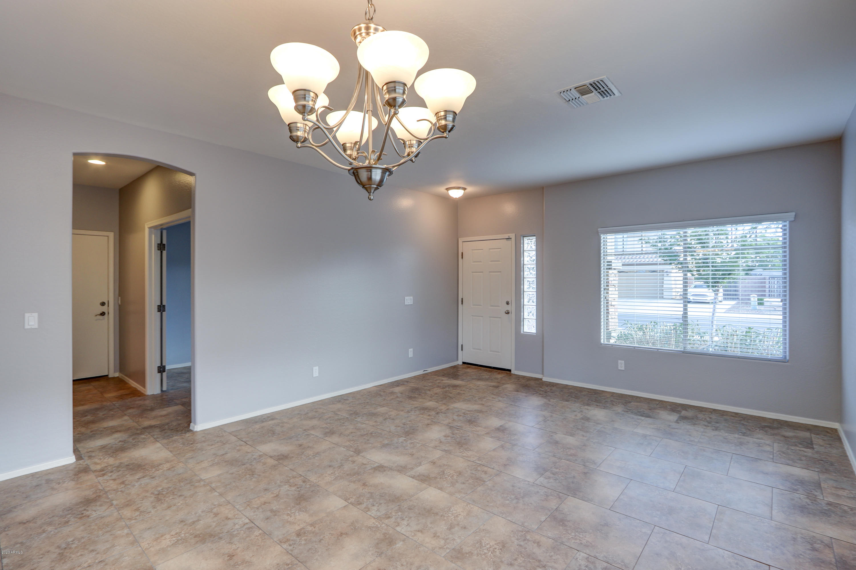 44590 Rhinestone Road Maricopa, AZ 85139 - Photo 7 of 52 09