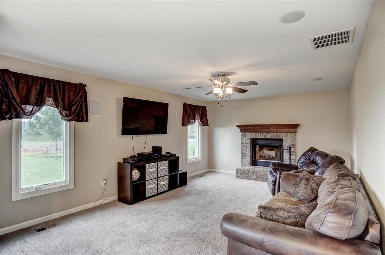 2607 Stonecrop Road Huntertown, IN 46748 - Photo 11 of 29