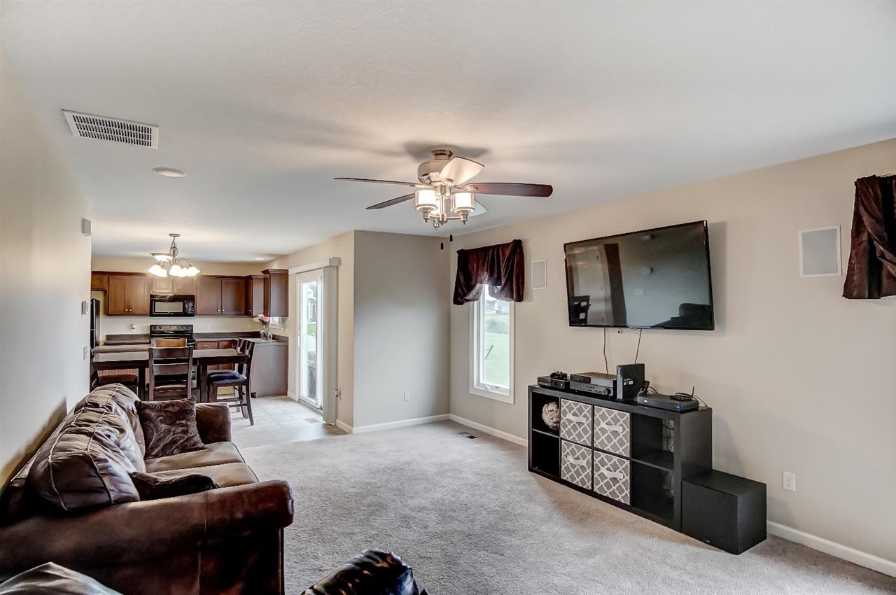 2607 Stonecrop Road Huntertown, IN 46748 - Photo 13 of 29