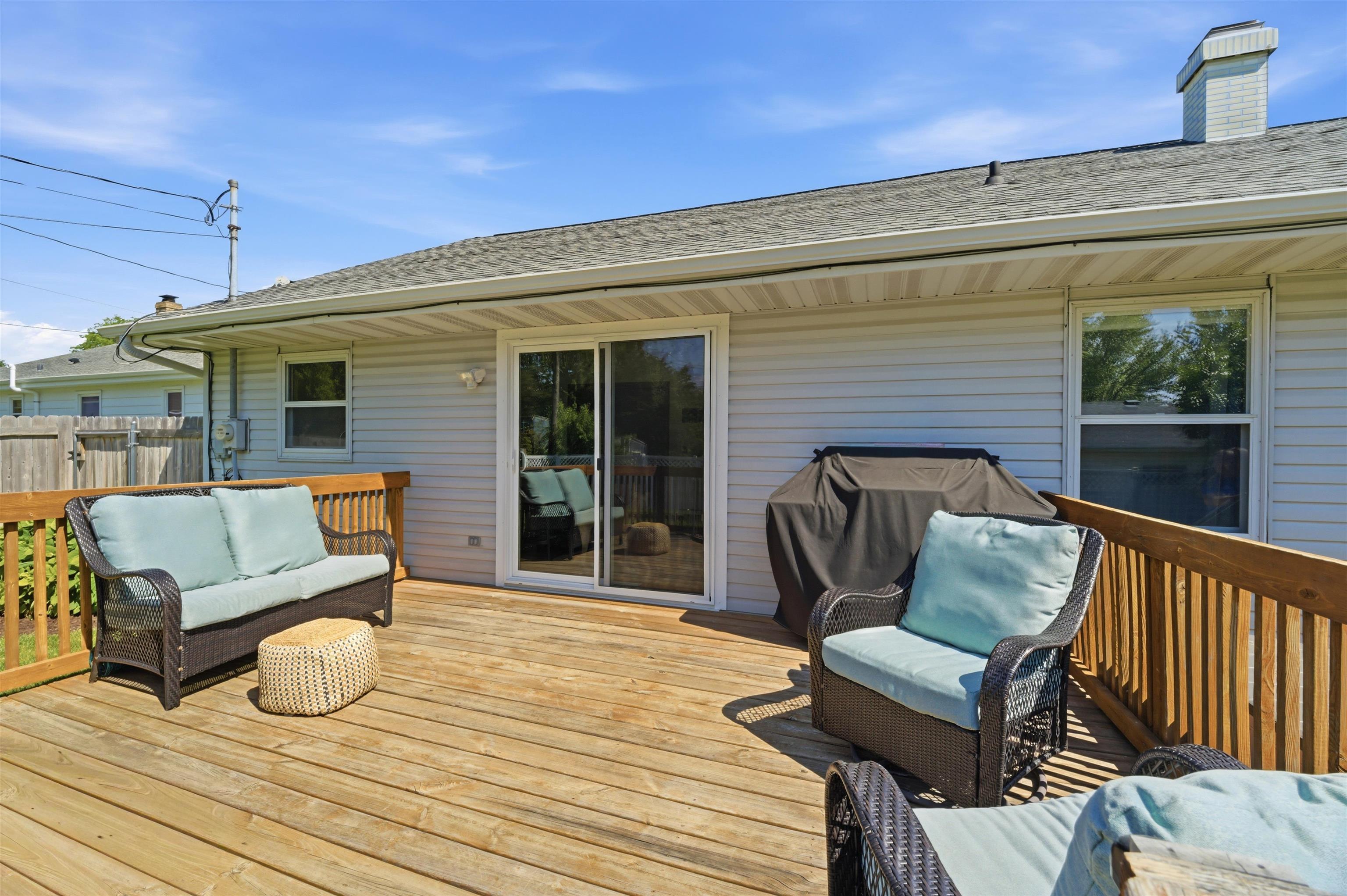 1917 East Glendale Avenue Appleton, WI 54911 - Photo 23 of 27
