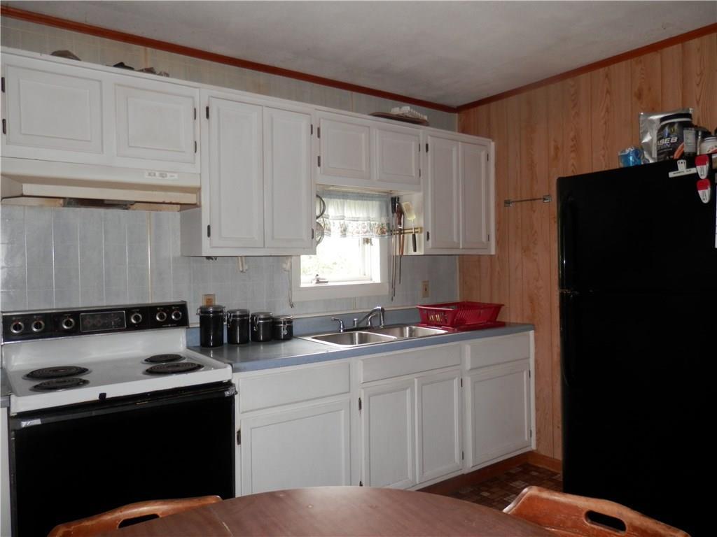 219 Valley Road Brooks, ME 04921 - Photo 16 of 34 Eat in Kitchen