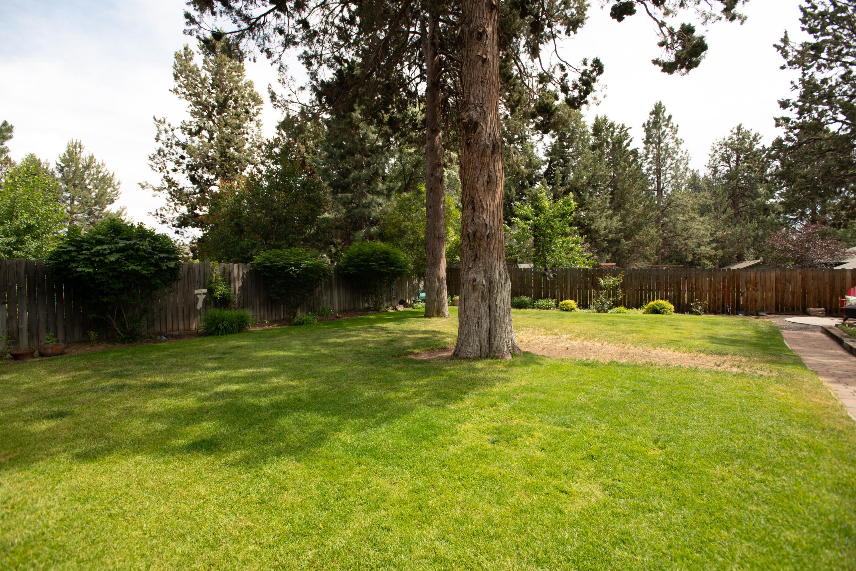 61182 Benham Road Bend, OR 97702 - Photo 22 of 25 BackYard