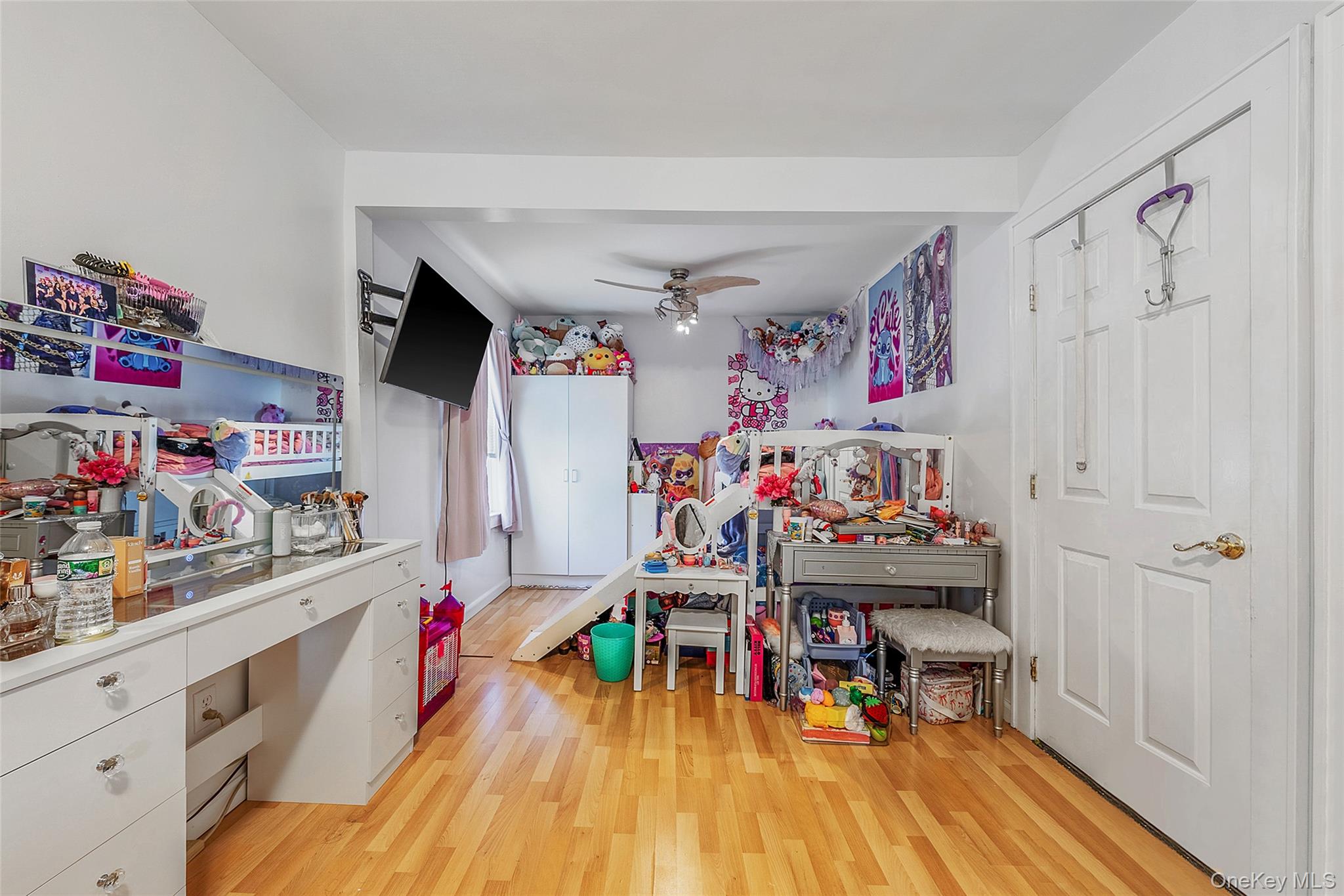 80 George Street Babylon, NY 11702 - Photo 34 of 41 a view of a play room with furniture and toys