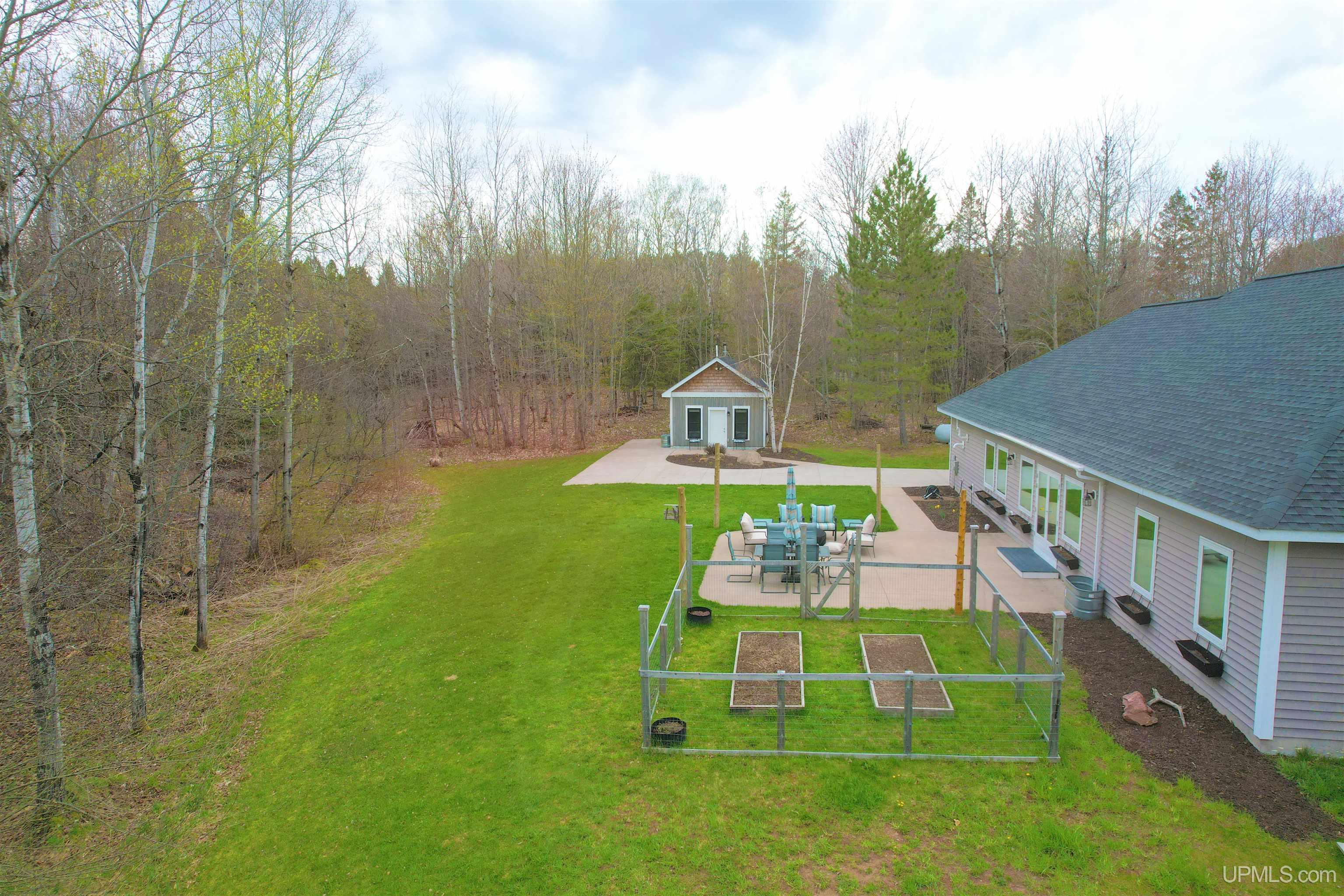 44232 Paradise Road Chassell, MI 49916 - Photo 39 of 49 Gallery Image 39
