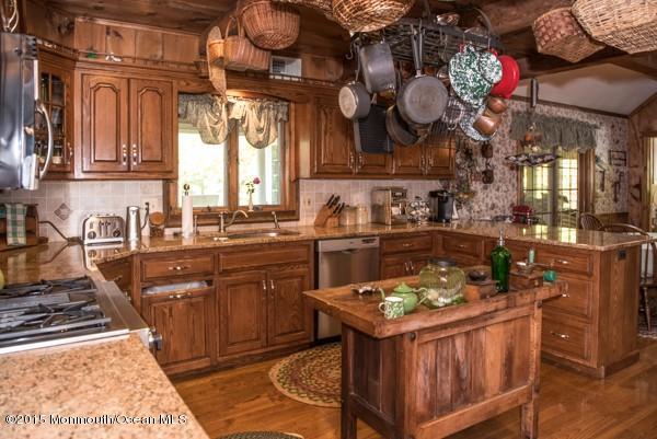 111 Millstone Road Millstone Township, NJ 08535 - Photo 31 of 47 EAT IN KITCHEN