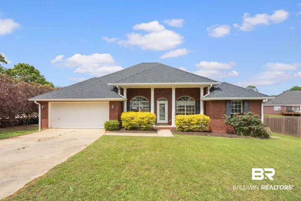 $320,000 | 25465 Lakeland Drive, Loxley, AL 36551