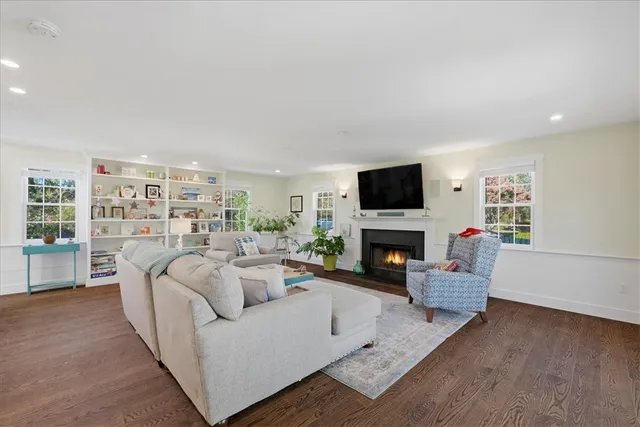 $849,000 | 128 Maple Avenue, Little Compton, RI 02837