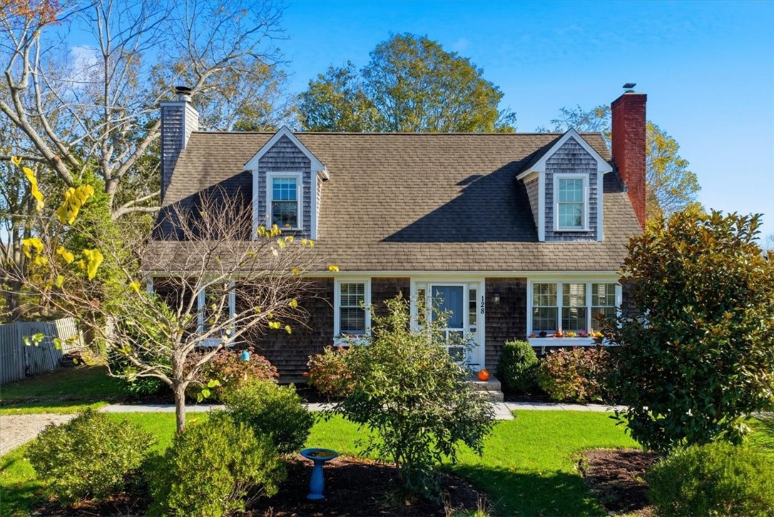 128 Maple Avenue Little Compton, RI 02837 - Photo 3 of 40