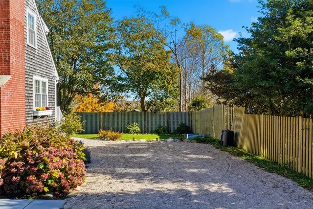 $849,000 | 128 Maple Avenue, Little Compton, RI 02837