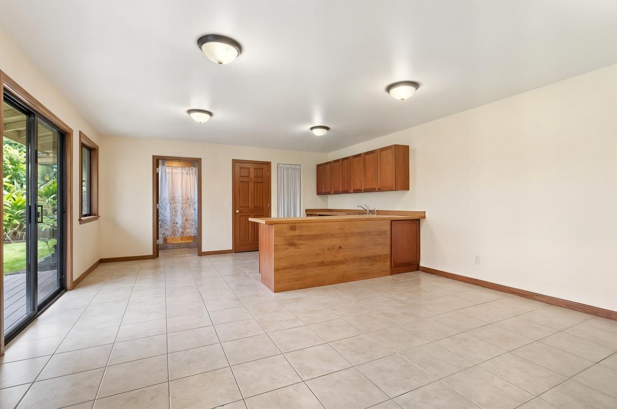 81-6315 Hawaiʻi Belt Road Captain Cook, HI 96750 - Photo 22 of 25 a view of kitchen with windows