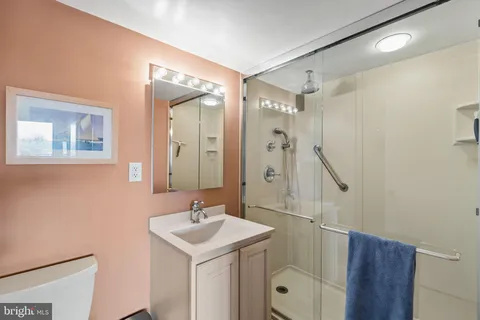$465,000 | 2401 Pennsylvania Avenue, Unit 5C42, Philadelphia, PA 19130