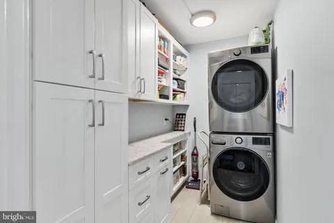 $465,000 | 2401 Pennsylvania Avenue, Unit 5C42, Philadelphia, PA 19130