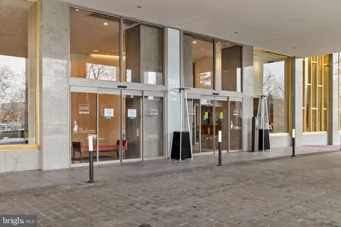 $465,000 | 2401 Pennsylvania Avenue, Unit 5C42, Philadelphia, PA 19130