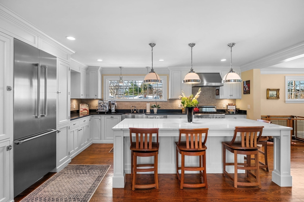 4 Gallison Avenue Marblehead, MA 01945 - Photo 15 of 41