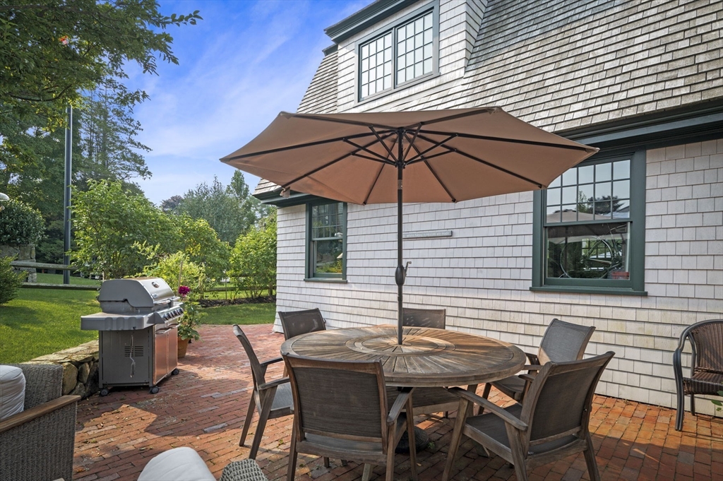 4 Gallison Avenue Marblehead, MA 01945 - Photo 37 of 41