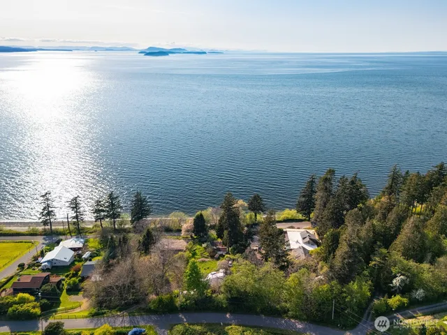 $1,790,000 | 2579 West Shore Drive, Lummi Island, WA 98262