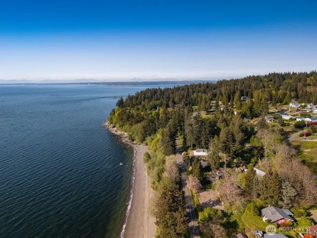 $1,790,000 | 2579 West Shore Drive, Lummi Island, WA 98262