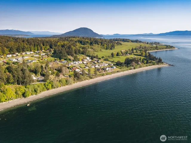 $1,790,000 | 2579 West Shore Drive, Lummi Island, WA 98262