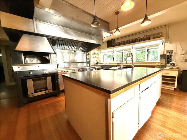 $1,790,000 | 2579 West Shore Drive, Lummi Island, WA 98262